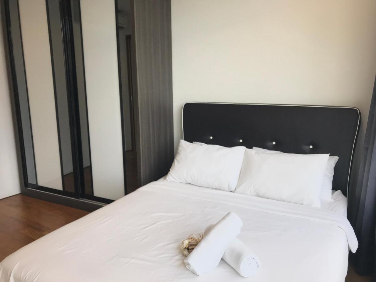 Vortex Suites Klcc By Pnut With Netflix — Photos 2